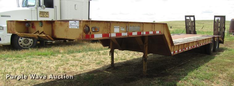 image for item DD8888 1973 Carrier King 4000 drop deck equipment trailer