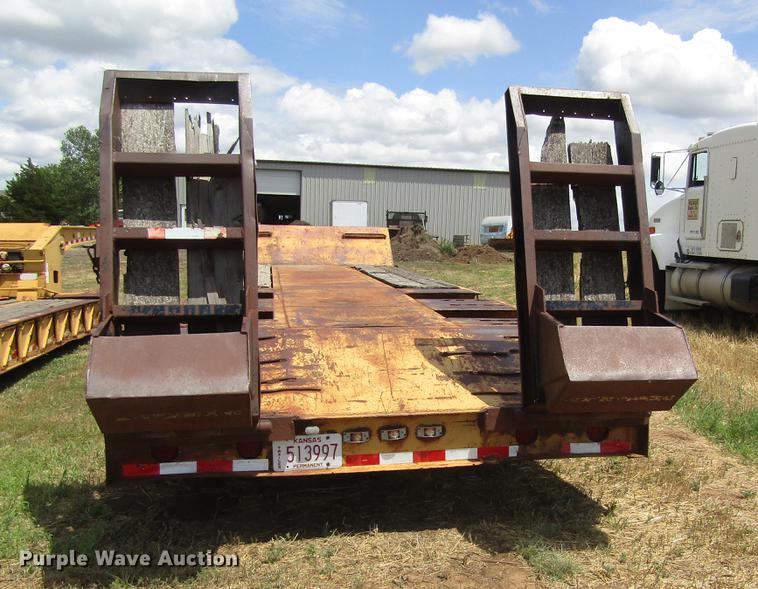 image for item DD8888 1973 Carrier King 4000 drop deck equipment trailer