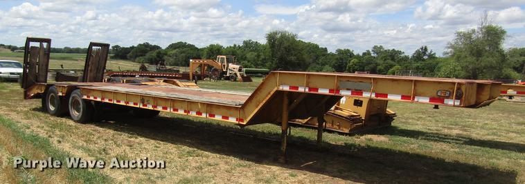 image for item DD8888 1973 Carrier King 4000 drop deck equipment trailer
