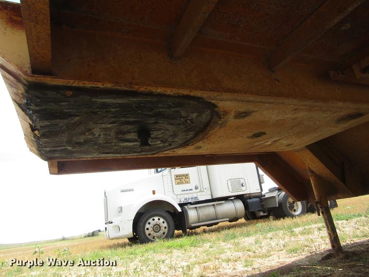 image for item DD8888 1973 Carrier King 4000 drop deck equipment trailer