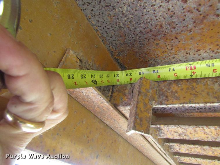 image for item DD8888 1973 Carrier King 4000 drop deck equipment trailer