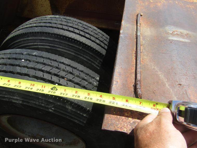 image for item DD8888 1973 Carrier King 4000 drop deck equipment trailer