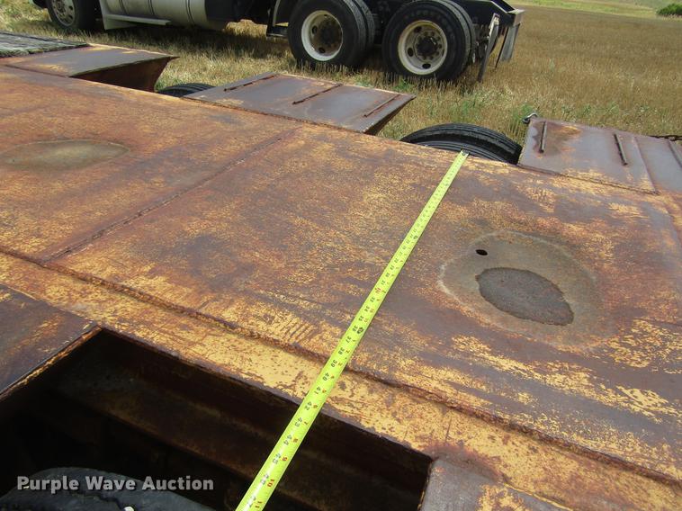 image for item DD8888 1973 Carrier King 4000 drop deck equipment trailer