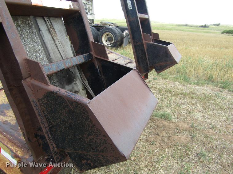 image for item DD8888 1973 Carrier King 4000 drop deck equipment trailer