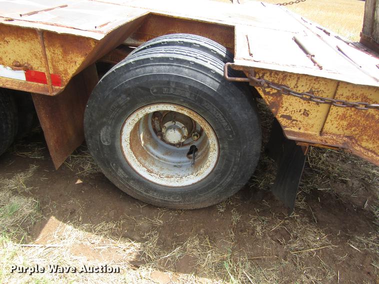 image for item DD8888 1973 Carrier King 4000 drop deck equipment trailer