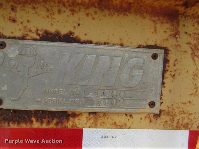 image for item DD8888 1973 Carrier King 4000 drop deck equipment trailer