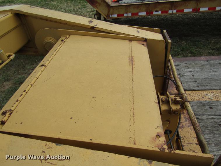 image for item DD8889 2001 Load King lowboy equipment trailer