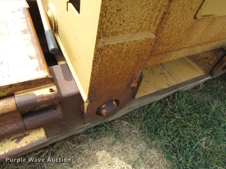 image for item DD8889 2001 Load King lowboy equipment trailer