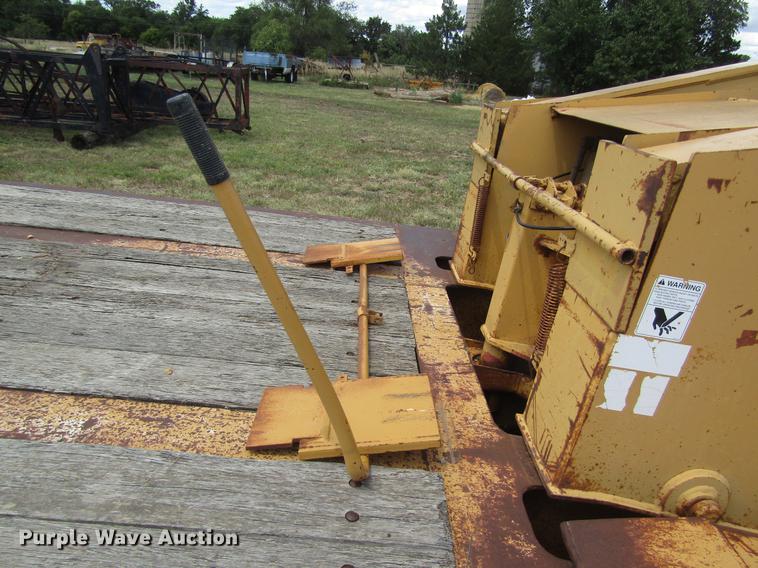 image for item DD8889 2001 Load King lowboy equipment trailer