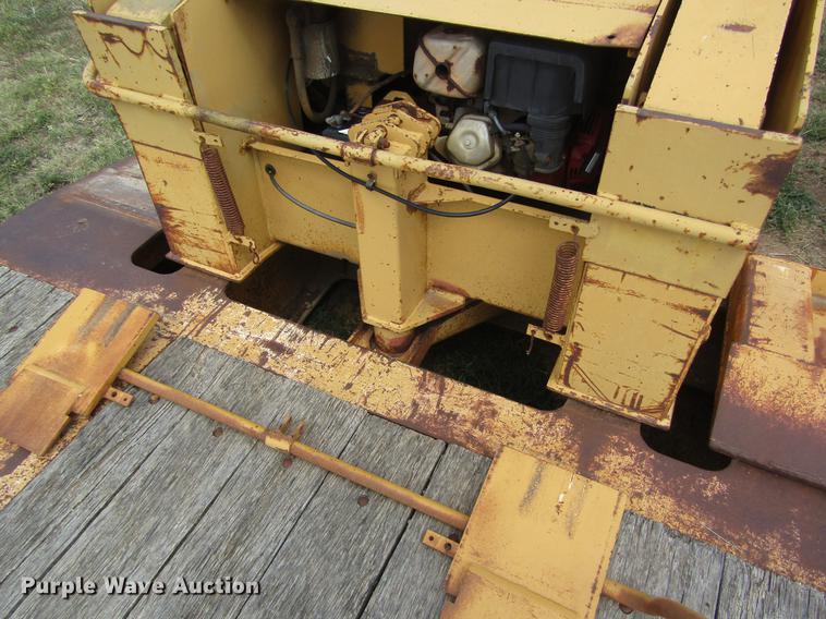 image for item DD8889 2001 Load King lowboy equipment trailer