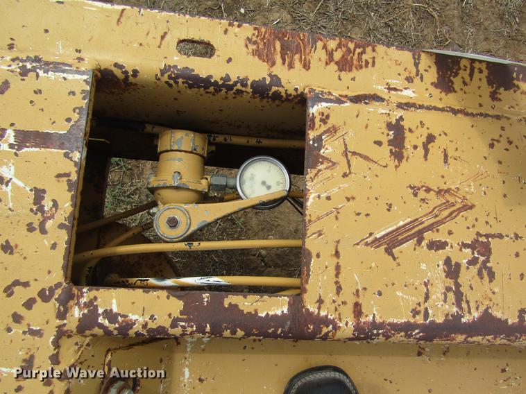 image for item DD8889 2001 Load King lowboy equipment trailer