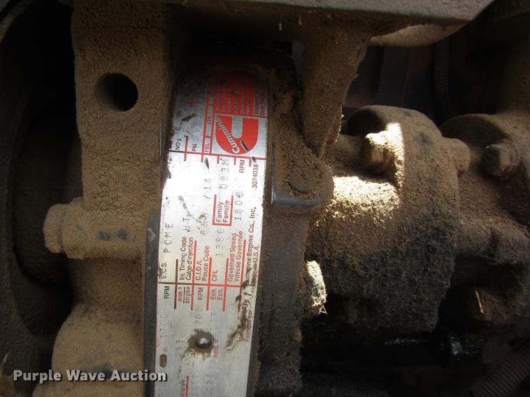 image for item DD8890 1995 Kenworth T800 semi truck