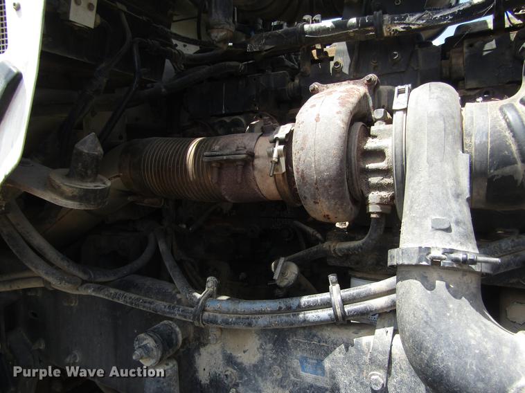 image for item DD8890 1995 Kenworth T800 semi truck