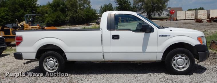 image for item DE1832 2011 Ford F150 XL pickup truck