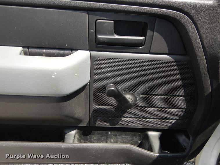 image for item DE1832 2011 Ford F150 XL pickup truck