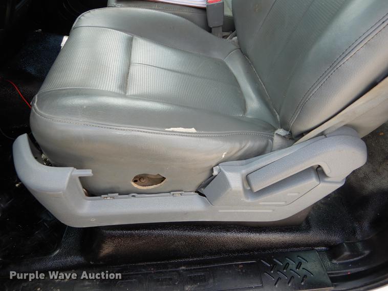 image for item DE1832 2011 Ford F150 XL pickup truck