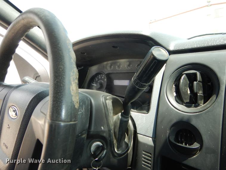 image for item DE1832 2011 Ford F150 XL pickup truck