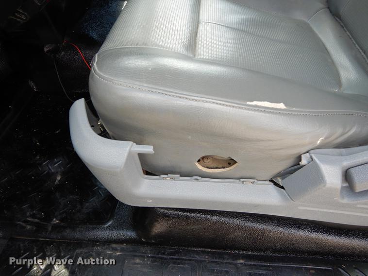 image for item DE1832 2011 Ford F150 XL pickup truck