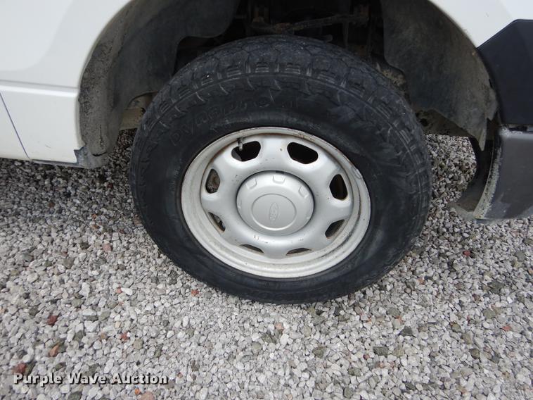 image for item DE1832 2011 Ford F150 XL pickup truck