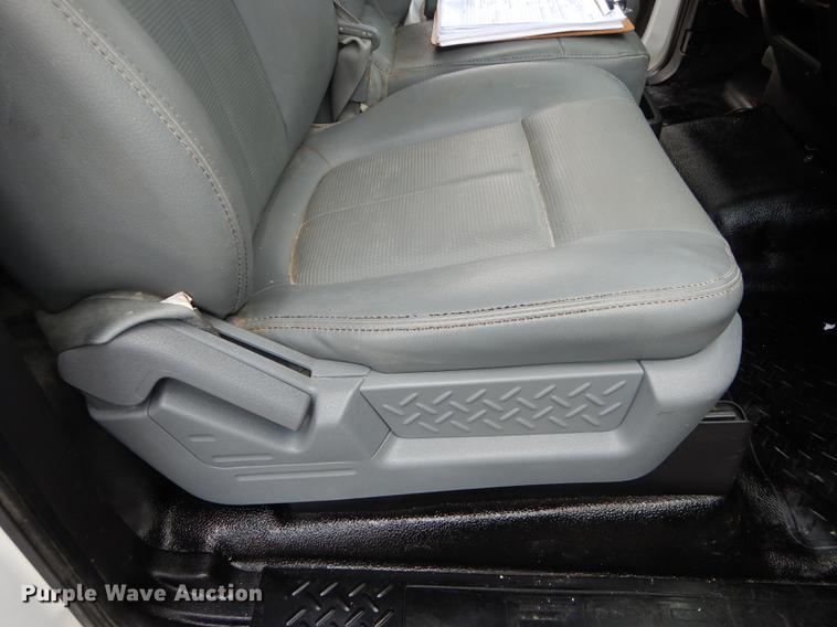 image for item DE1832 2011 Ford F150 XL pickup truck