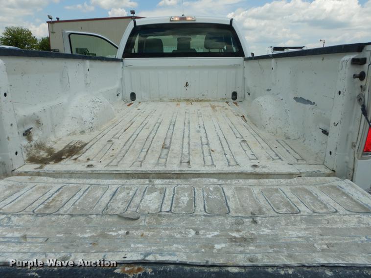 image for item DE1832 2011 Ford F150 XL pickup truck