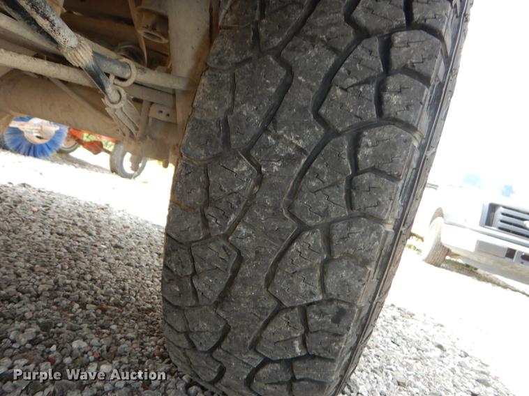 image for item DE1832 2011 Ford F150 XL pickup truck