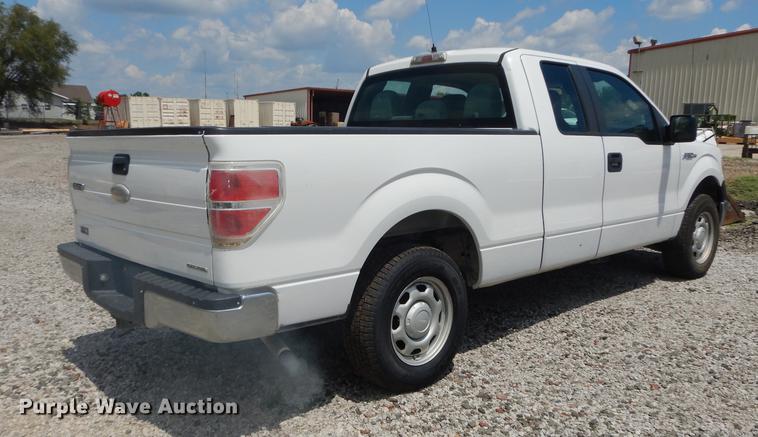 image for item DE1833 2011 Ford F150 XL SuperCab pickup truck