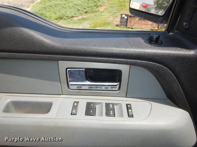 image for item DE1833 2011 Ford F150 XL SuperCab pickup truck