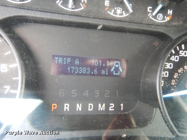 image for item DE1833 2011 Ford F150 XL SuperCab pickup truck