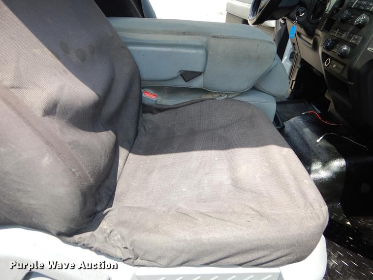 image for item DE1833 2011 Ford F150 XL SuperCab pickup truck