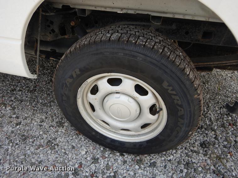 image for item DE1833 2011 Ford F150 XL SuperCab pickup truck