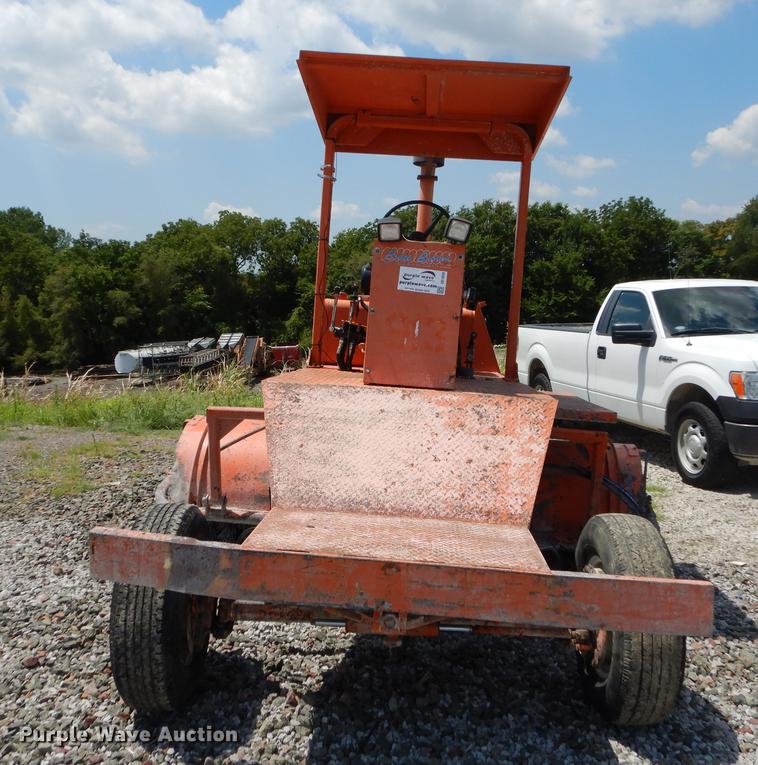 image for item DE1834 1998 Broce RC350 broom