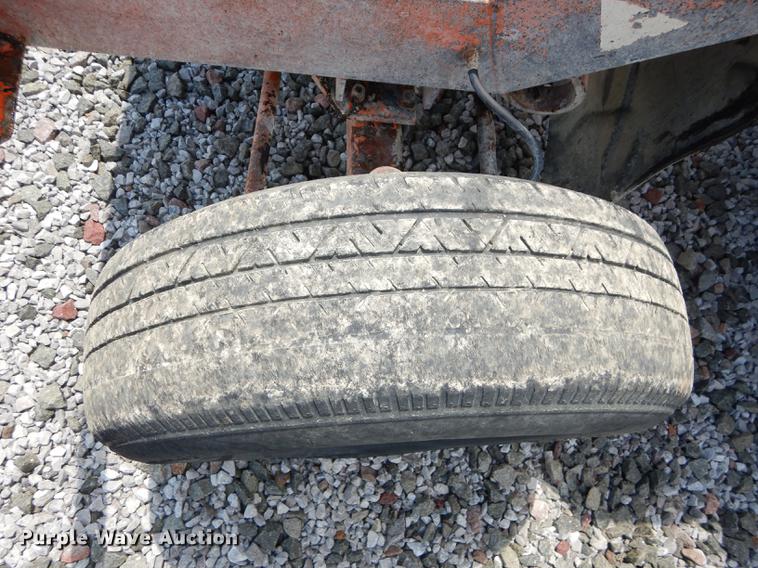 image for item DE1834 1998 Broce RC350 broom