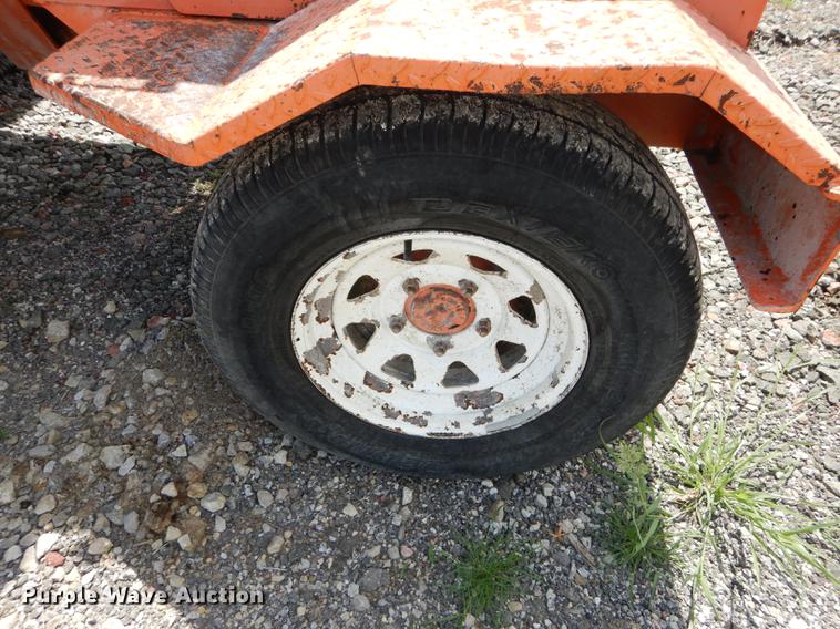 image for item DE1834 1998 Broce RC350 broom