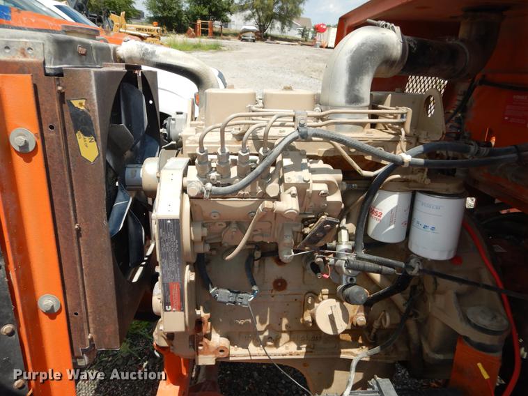 image for item DE1834 1998 Broce RC350 broom