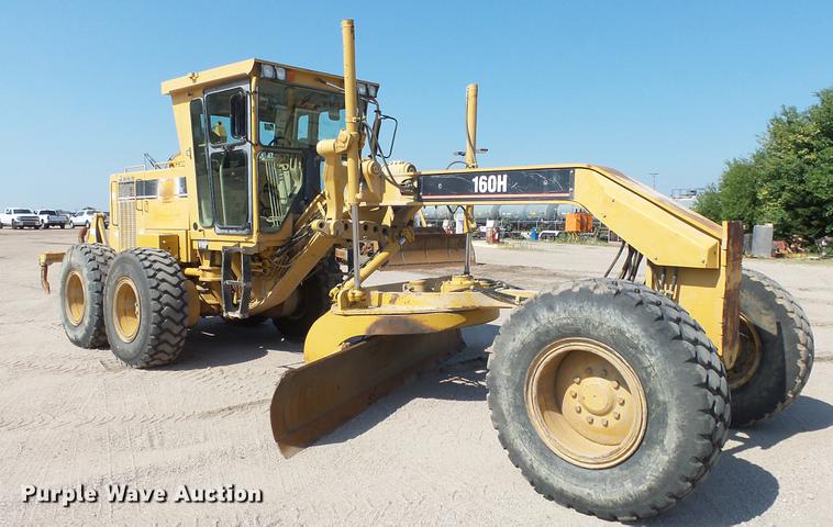 image for item DE2957 1998 Caterpillar 160H motor grader