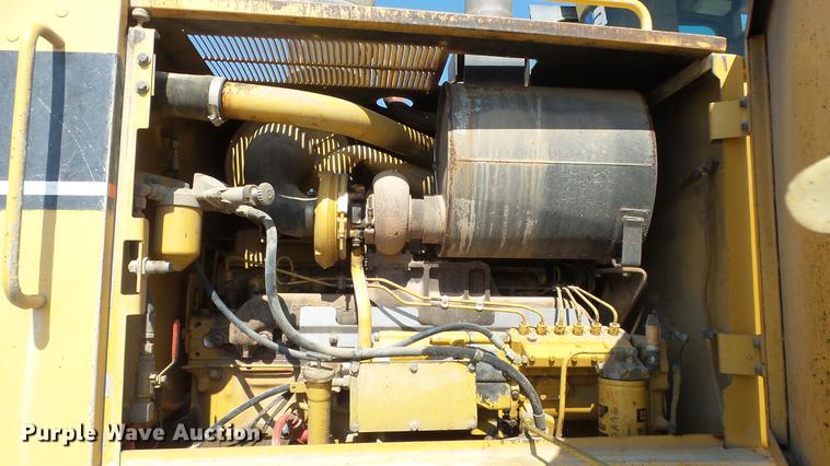 image for item DE2957 1998 Caterpillar 160H motor grader