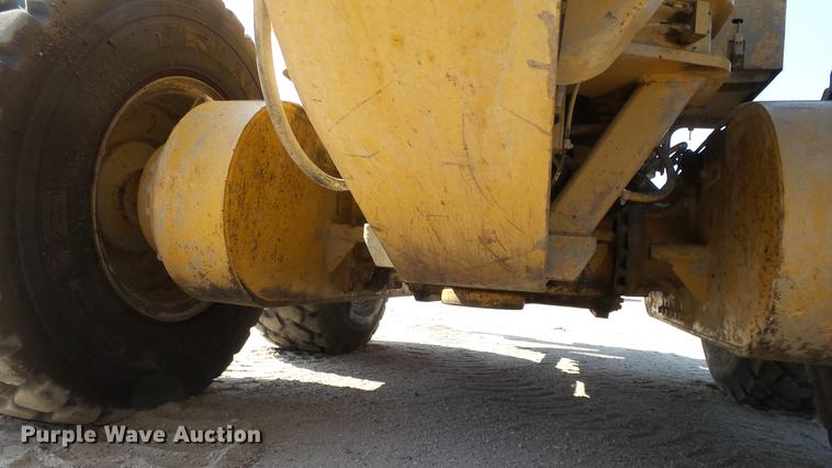 image for item DE2957 1998 Caterpillar 160H motor grader