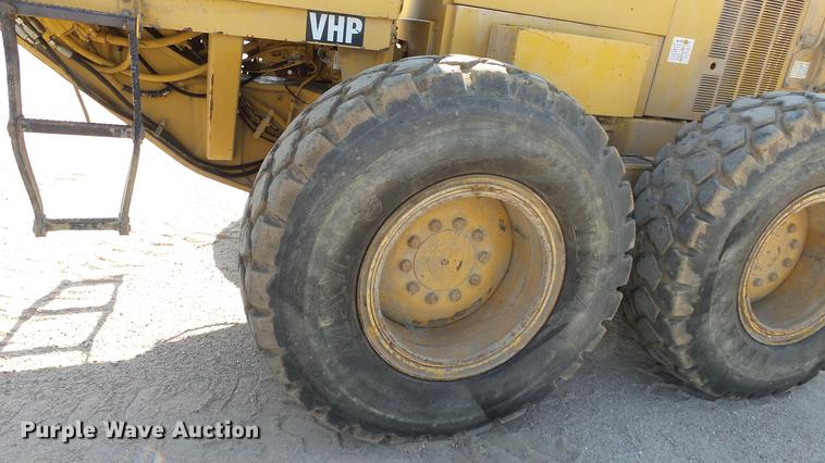 image for item DE2957 1998 Caterpillar 160H motor grader