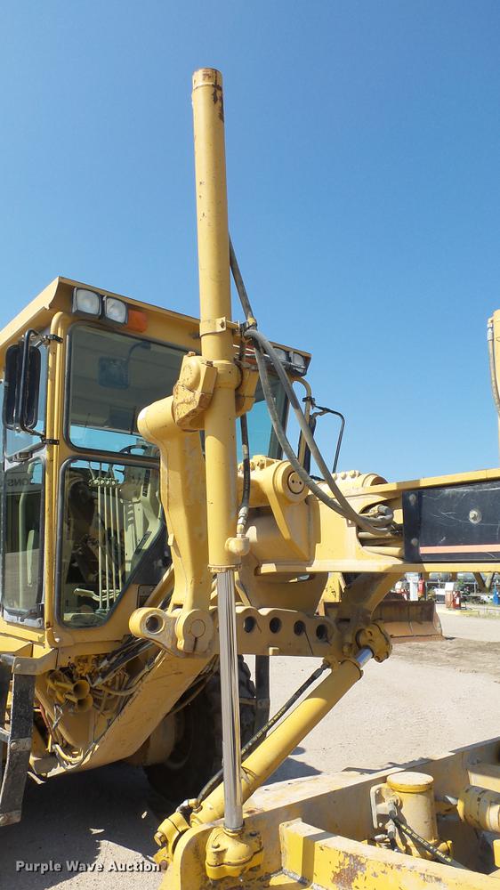 image for item DE2957 1998 Caterpillar 160H motor grader