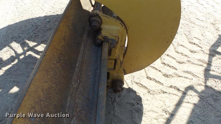 image for item DE2957 1998 Caterpillar 160H motor grader