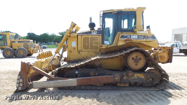 image for item DE2958 2000 Caterpillar D6R LGP dozer