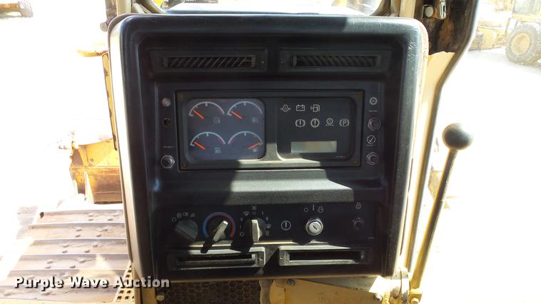 image for item DE2958 2000 Caterpillar D6R LGP dozer