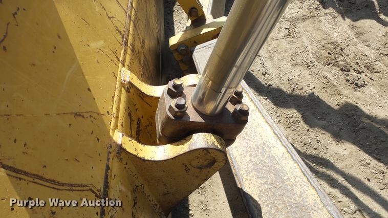 image for item DE2958 2000 Caterpillar D6R LGP dozer