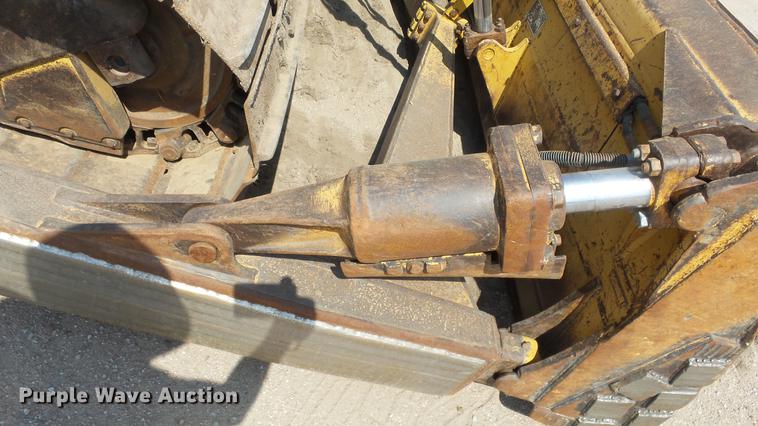 image for item DE2958 2000 Caterpillar D6R LGP dozer