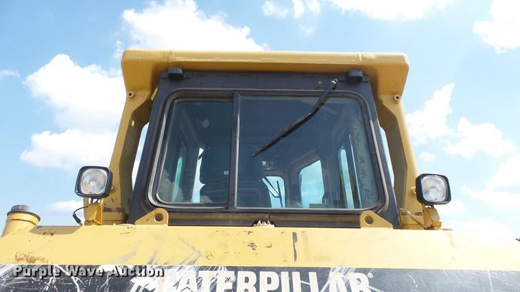 image for item DE2958 2000 Caterpillar D6R LGP dozer