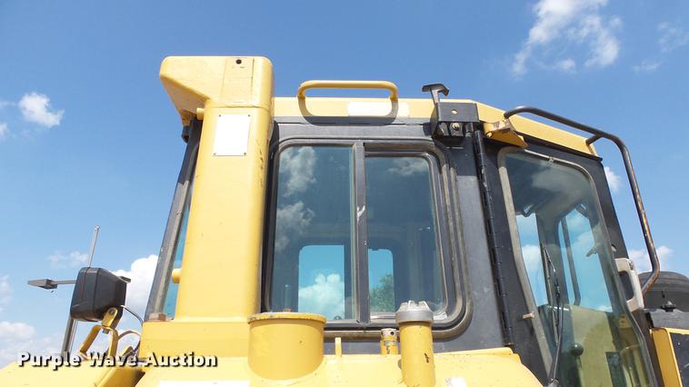 image for item DE2958 2000 Caterpillar D6R LGP dozer