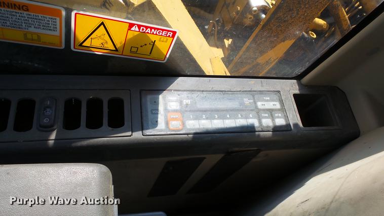 image for item DE2961 2005 Caterpillar 325C L excavator