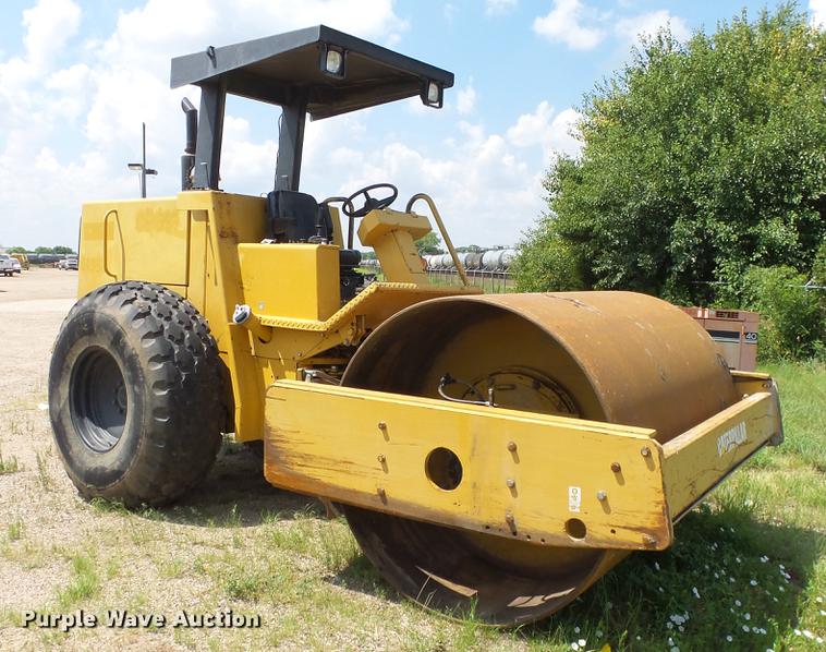 image for item DE2962 1991 Caterpillar CP563 single drum vibratory roller
