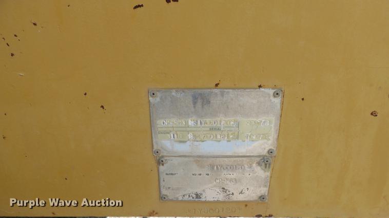 image for item DE2962 1991 Caterpillar CP563 single drum vibratory roller